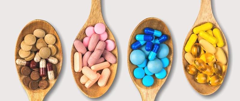 Jak suplementy i odżywki wpływają na budowanie siły?