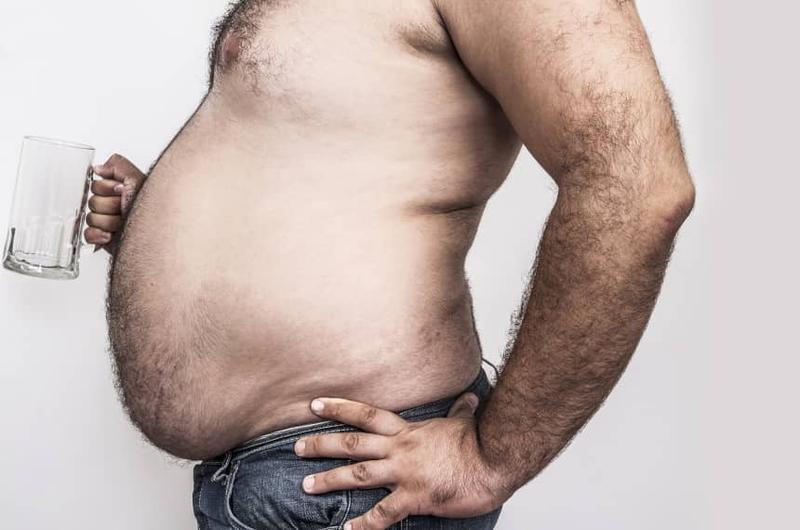 Skuteczne sposoby na pozbycie się piwnego brzucha w domowych warunkach