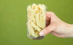 Czy makaron tuczy? Odkrywamy prawdę na temat tego popularnego dania